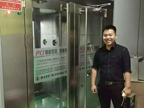 荣和电子车间装修